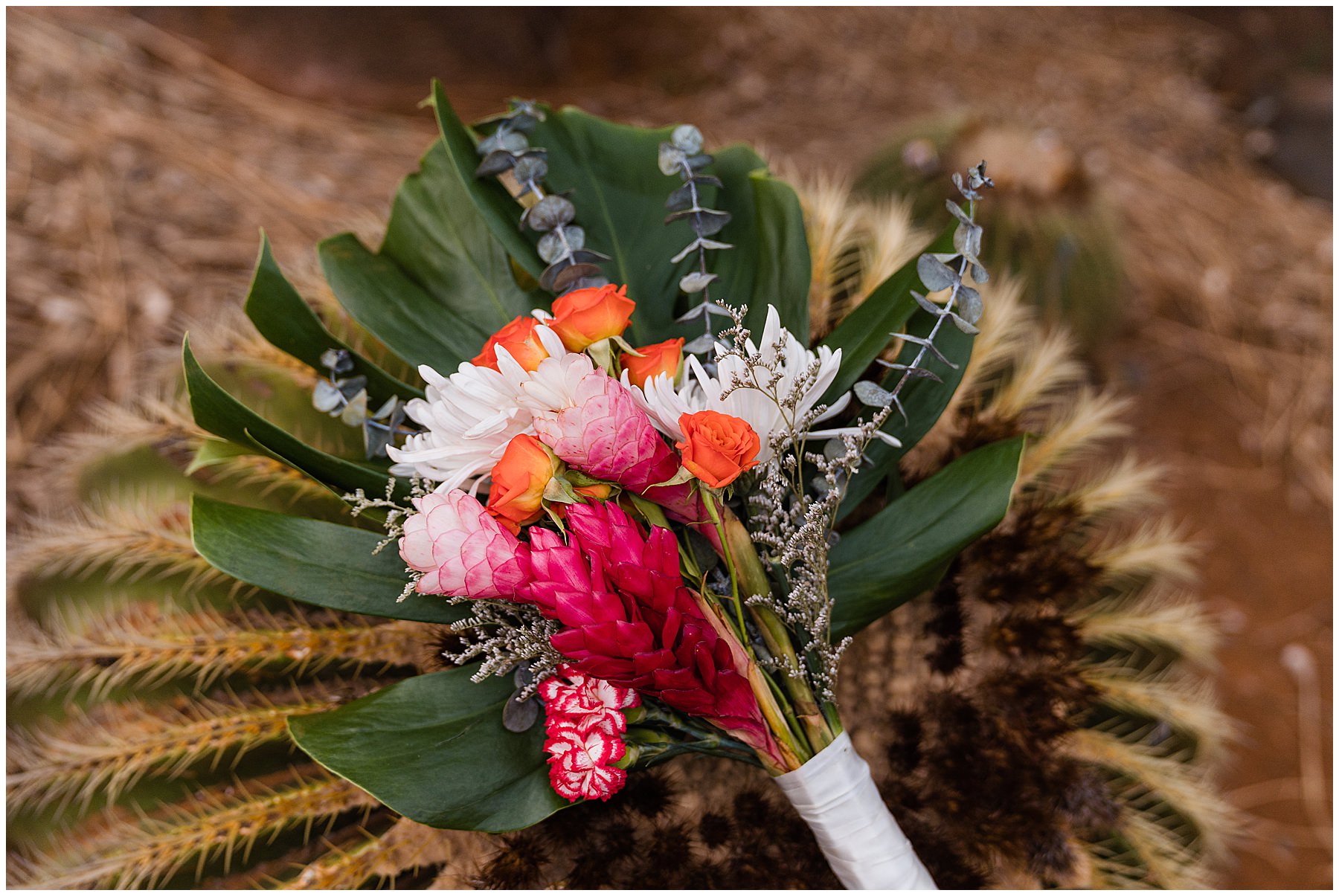 tropical boho minimalistic bouquet