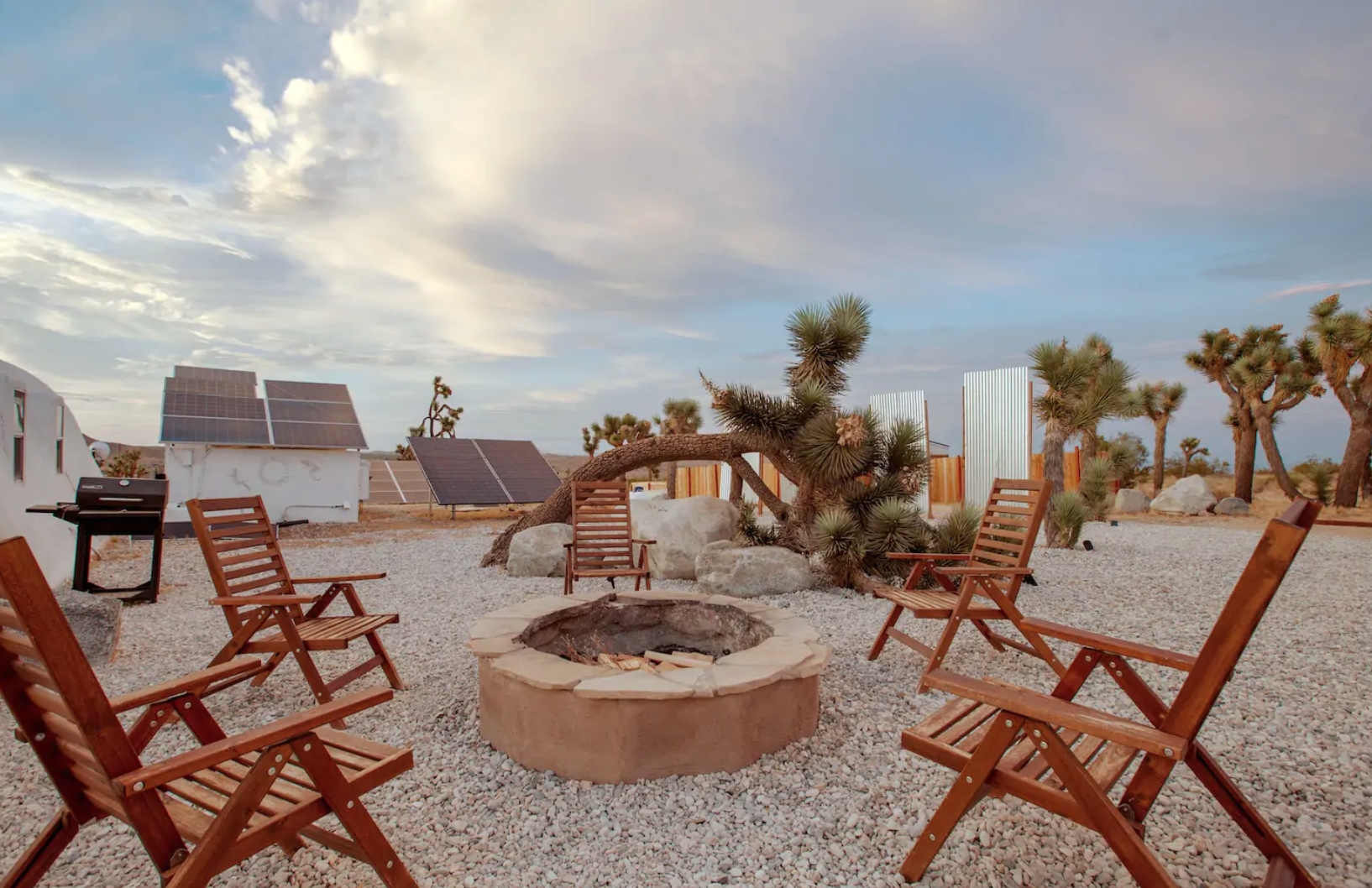 Moon Camp Airbnb in Joshua Tree