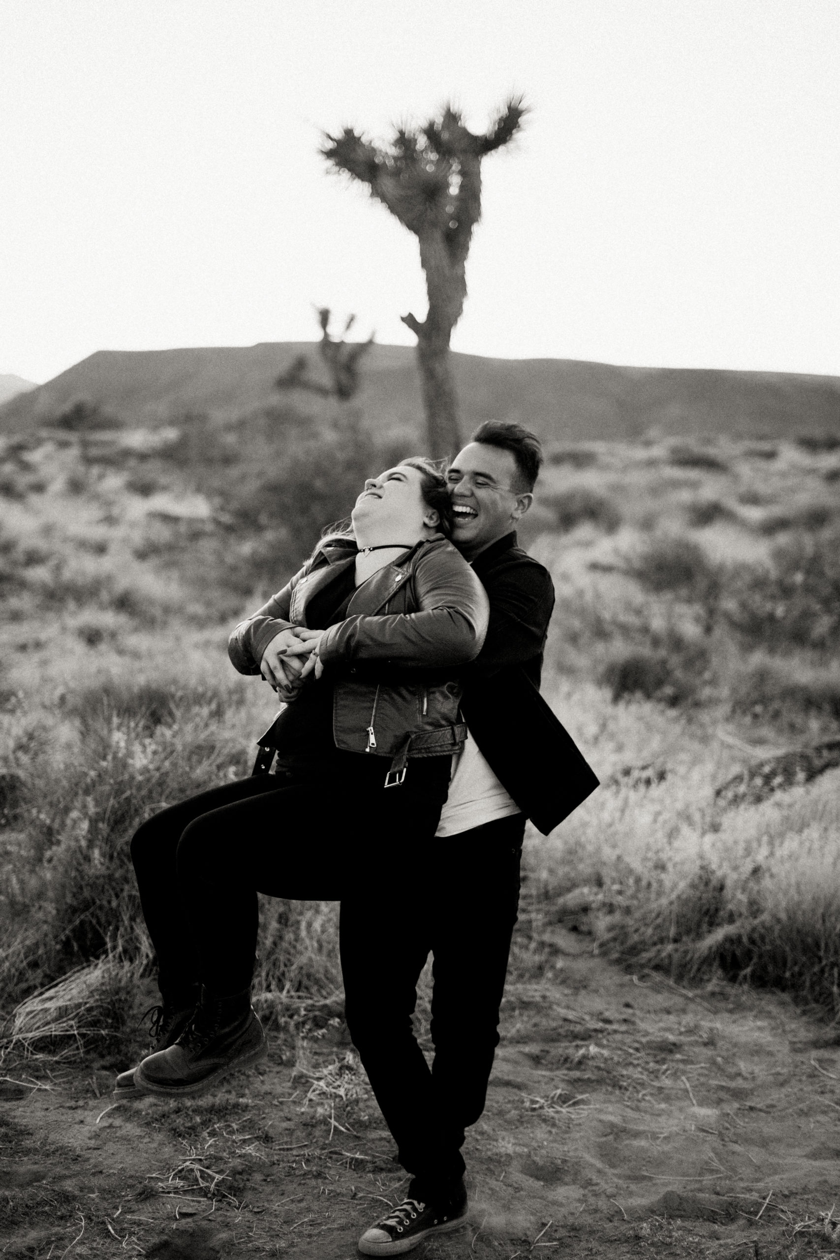 Couples photoshoot in Joshua Tree