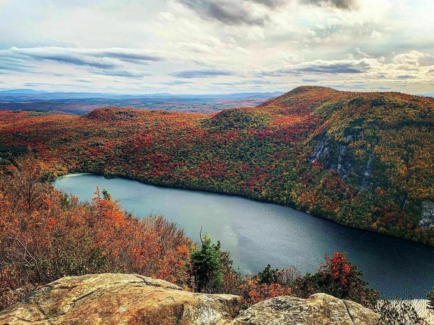 Willoughby State forest hike in Vermont