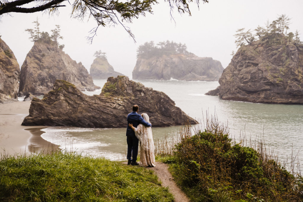 oregon coast elopement