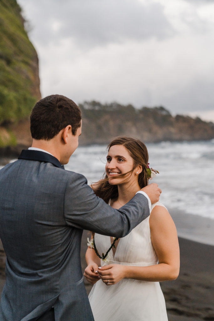 black sand beach elopement pololu valley hawaii