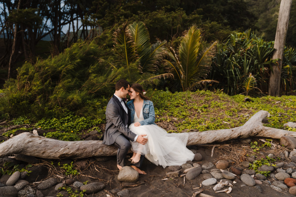 hawaii elopement lush forest valley