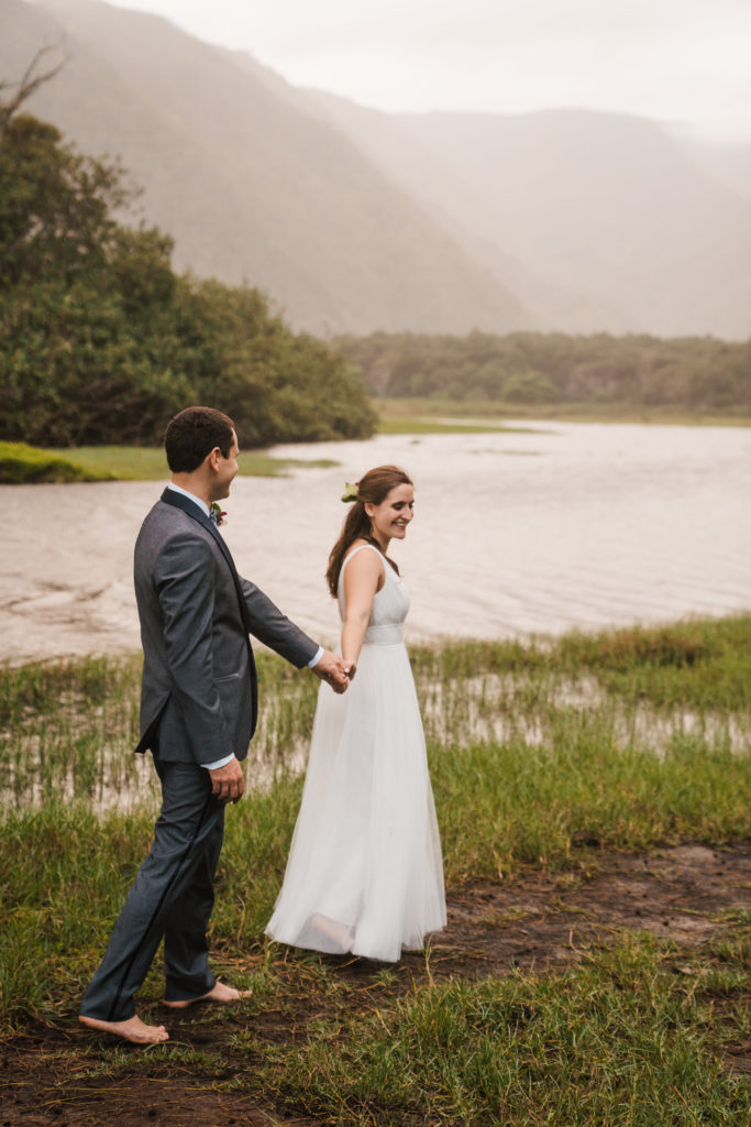 pololu valley elopement in hawaii